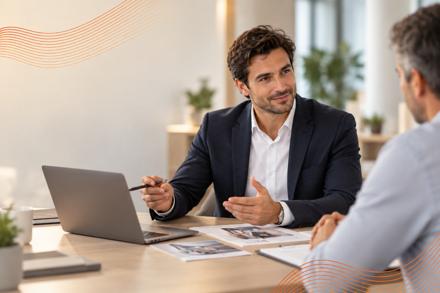 - ntretien commercial entre un professionnel et une cliente dans un bureau moderne.